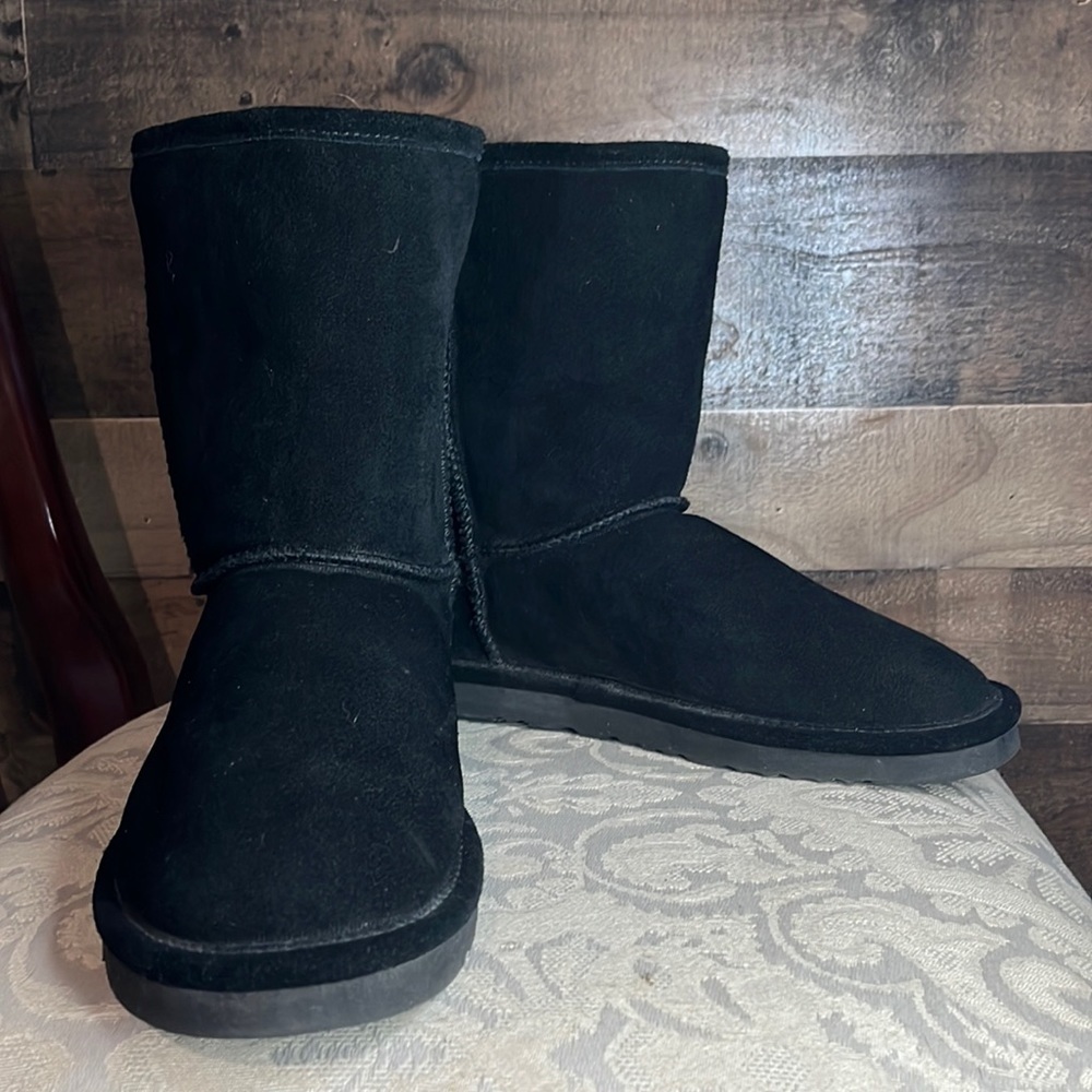 BearPaw Black Calf Snow Winter Boot Size 9/10